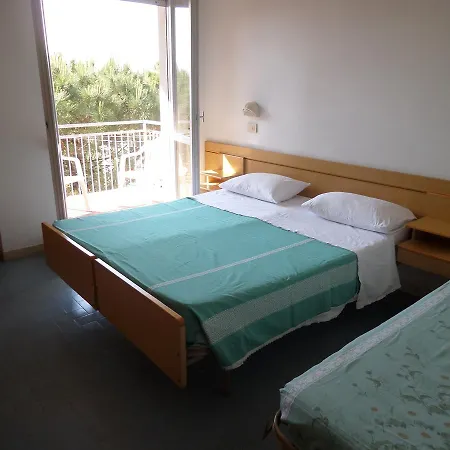 Savini Hotel 2*